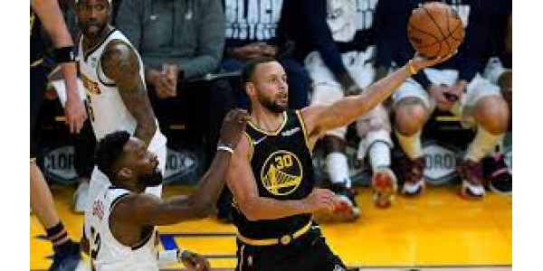 Curry si è ritirato dall'infortunio